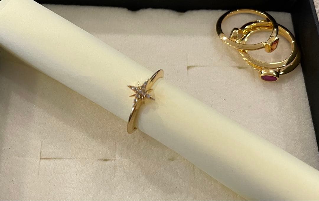 RT 154938 様専用 新品ARTIDA OUD スターダイヤモンドリング - メルカリ