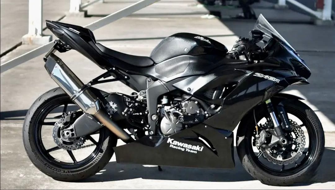 ZX6R トリックスター 中間パイプ かち上げ - メルカリ