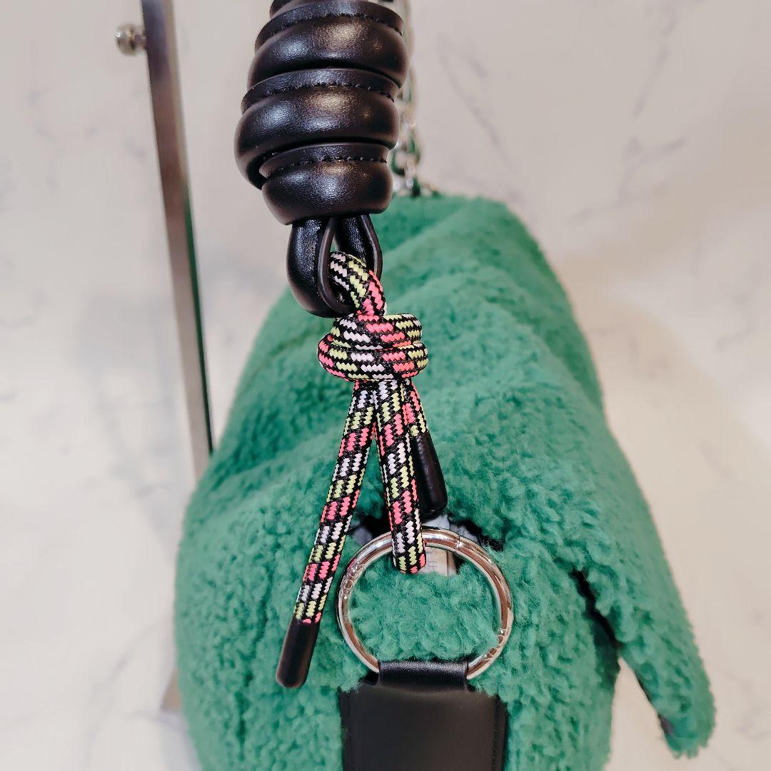 TOUS トウス シープスキン ラージクロスボディバッグ グリーン - メルカリ