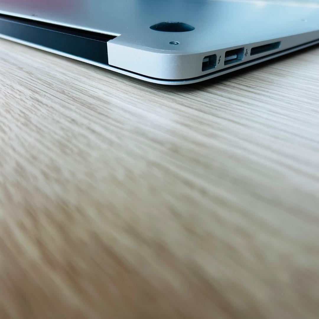 MacBookAir シルバー 1.8inch A1466 2017年モデル