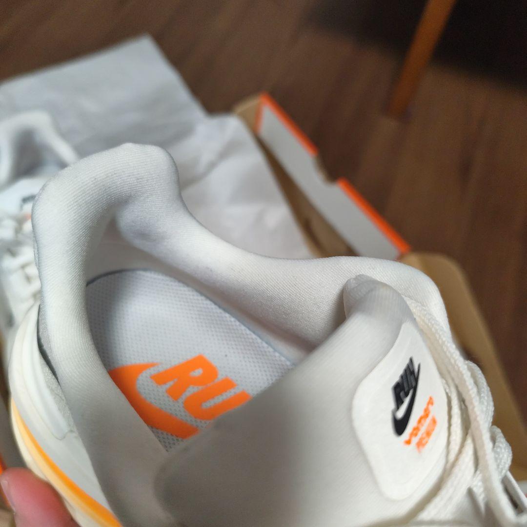 NIKE ボメロプレミアム ホワイト/オレンジ 27.0cm