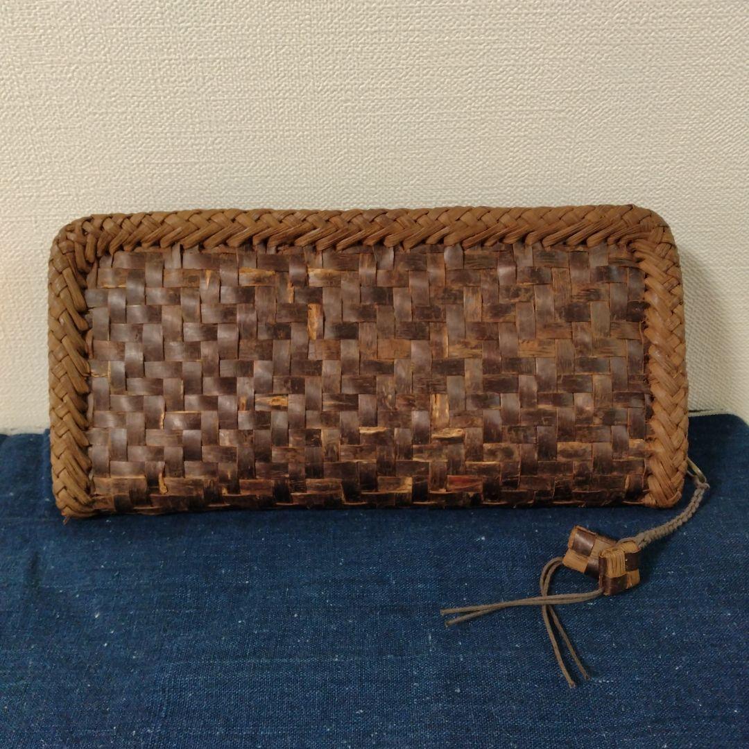 【未使用】山葡萄やまぶどう最高級天然素材 長財布/網代編み 未使用】山葡萄やまぶどう最高級天然素材 長財布/網代編み 削り仕上げ