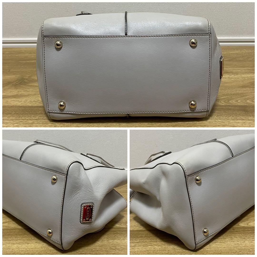 《美品》TOD’S （トッズ）レザー ハンドバッグ ライトグレー系