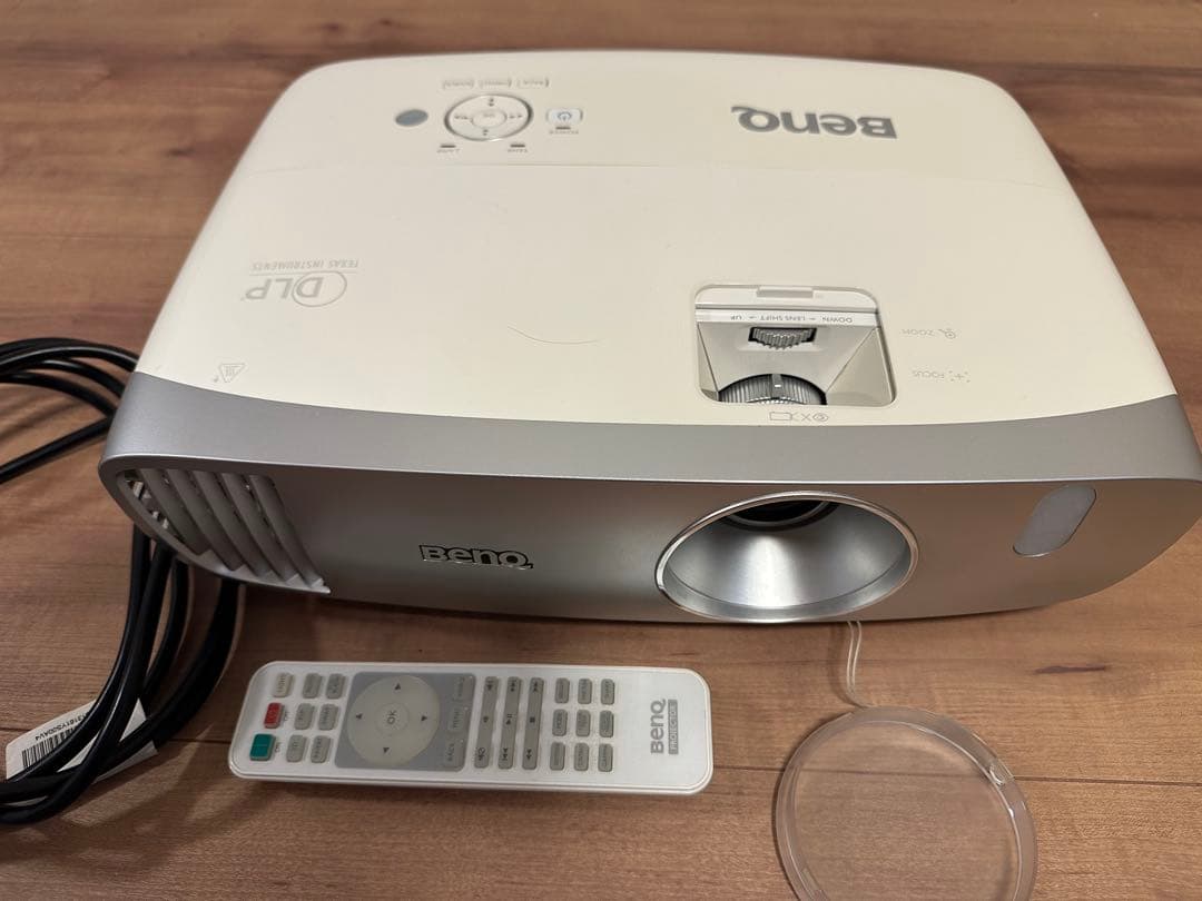 SUMO公式アカウント様BenQ DLPプロジェクター本体 リモコン付き 楽天市場】お買い物マラソン20％OFF プロジェクター 家庭用【新登場