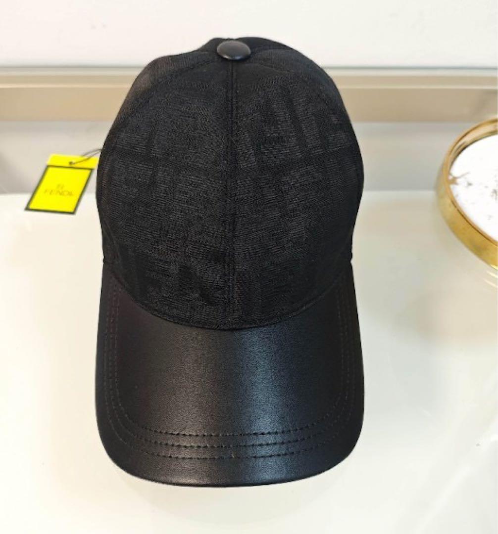 FENDI フェンディ キャップ ブラック ズッカ柄 ベースボールキャップ