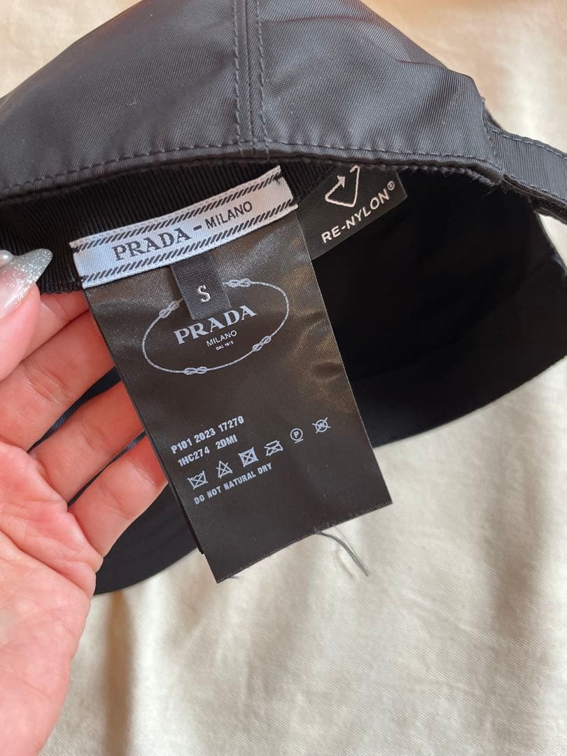 プラダ ナイロン キャップ レディース S 機内コーデ - メルカリ