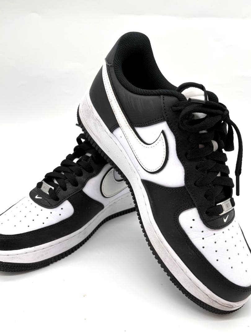 【美品】Nike Air Force 1 ホワイト/ブラック 27.5cm