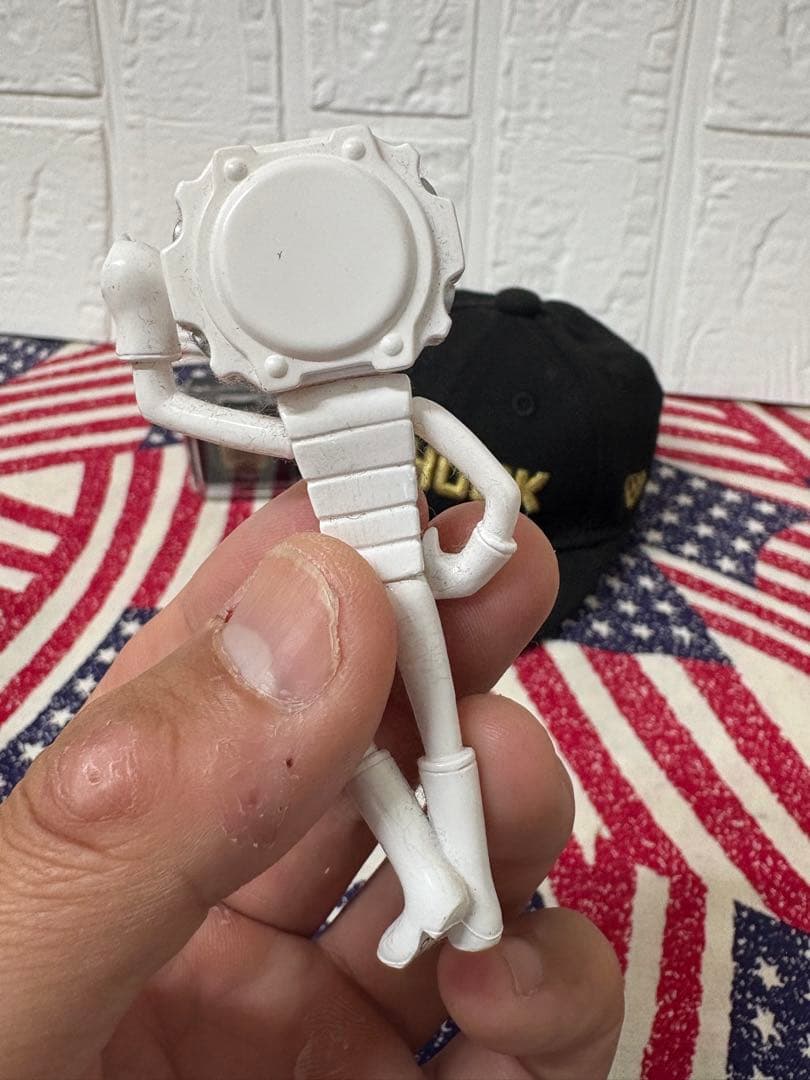 ٩( ᐛ )وG-SHOCKフィギュア&ノベルティ5点セット☆台座欠品(^_-)