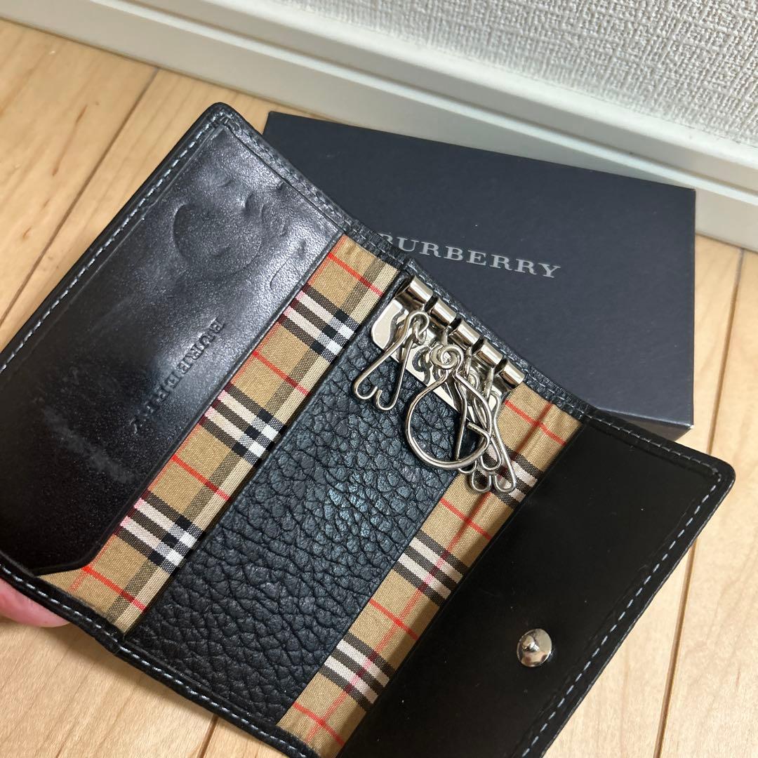 BURBERRY ブラック レザー キーケース - メルカリ