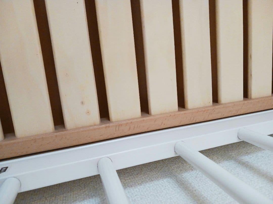 ぽこぽこ 《綺麗❣送料無料❣》ファルスカ　 ベビーベッド