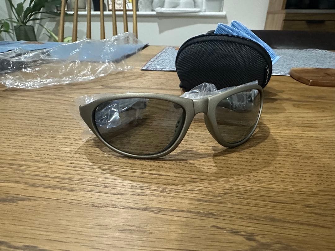 mont-bell モンベル サングラス シルバー - メルカリ