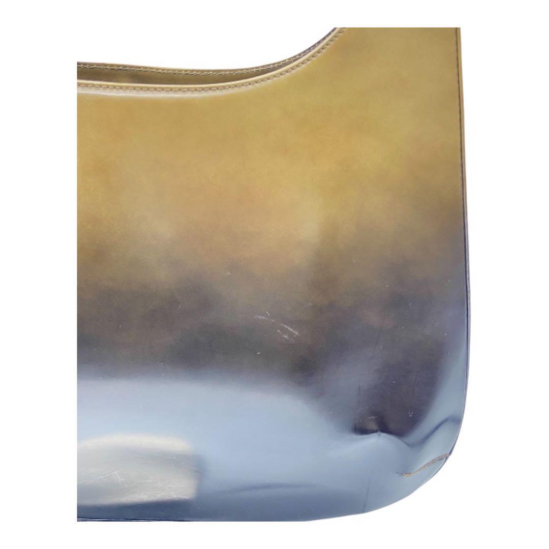 サルヴァトーレフェラガモ ガンチーニ エナメルグラデーションワン