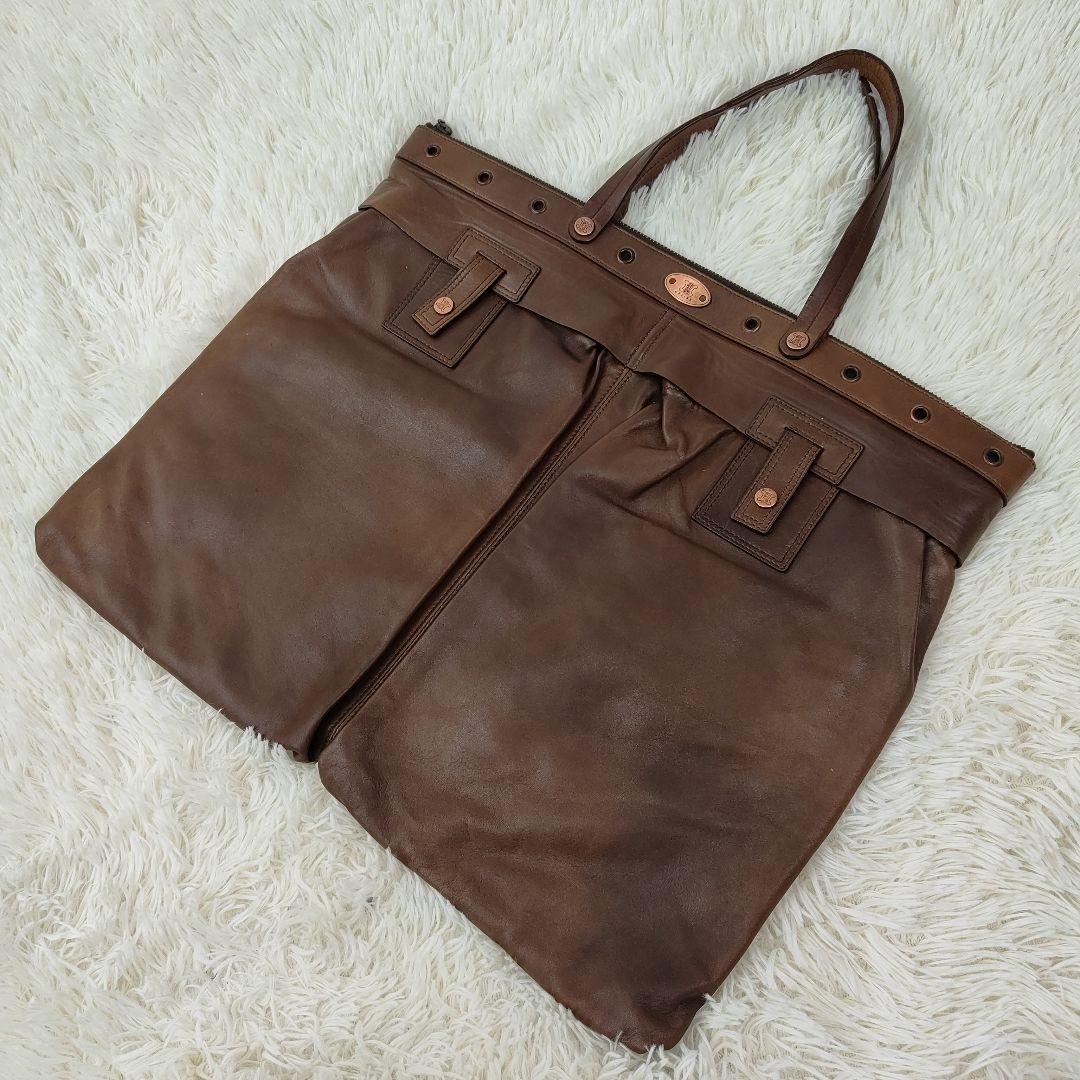 CELINE　トートバッグ　A4収納可能 レザー　トリオンフ CELINE（セリーヌ） トートバッグ Small Cabas Vertical Tote Bag