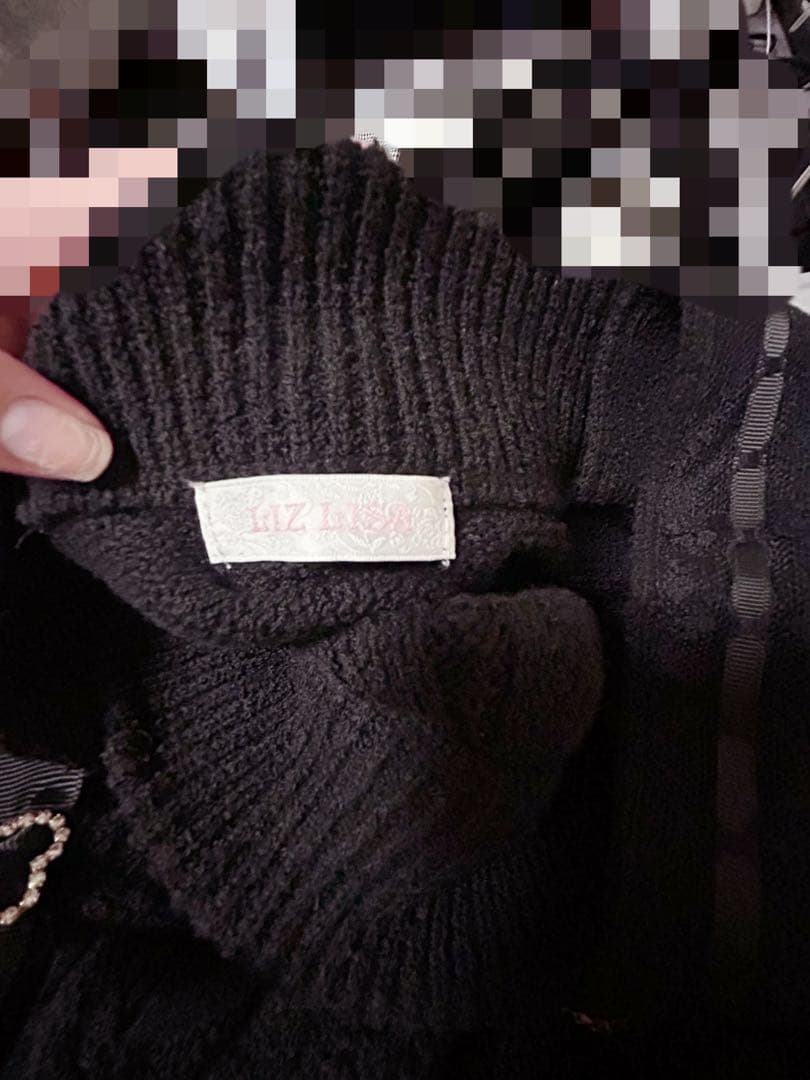 LIZLISA リズリサ 地雷 ハートバックルフリルオフショルニット - メルカリ