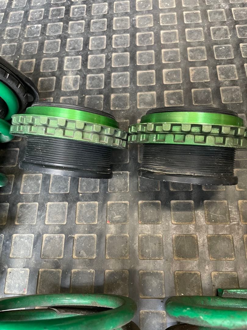 ゆ*様 テイン プリウスα 40 ストリート ベイシスZ 車高調 - メルカリ