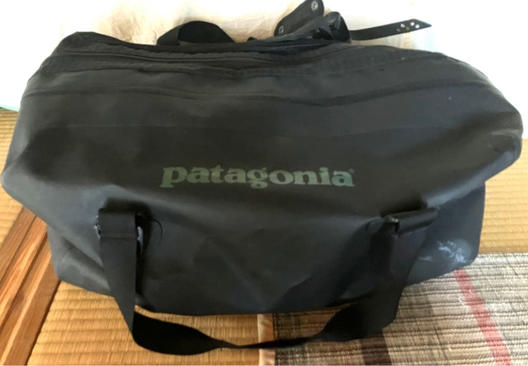 お盆値引美品希少patagoniaウェットスーツバック黒 大容量濡れ物乾き物両用 ウェットスーツ・ウェブアウトレット - パタゴニア公式オンラインショップ