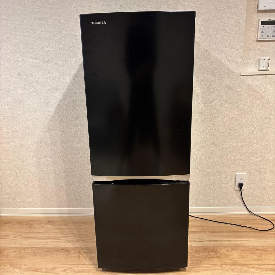 TOSHIBA 冷蔵庫 GR-R15BS(K) 153L 黒 GR-R15BS-K 冷蔵庫 BSシリーズ セミマットブラック [153L /2ドア /右
