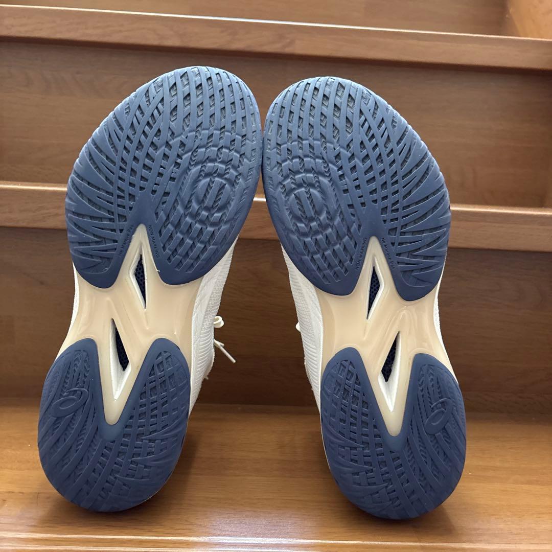 アシックス グライドノヴァ FF3 CREAM/THUNDER BLUE - メルカリ