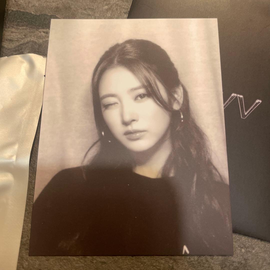 MEOVV ミヤオ アルバム JELLY PAW ver. アンナ キーリング - メルカリ