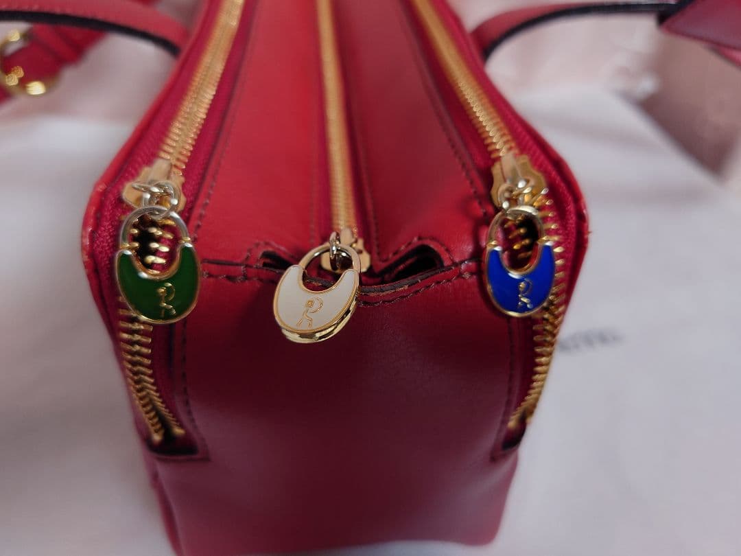 ジャーダ ロベルタディカメリーノ トートバッグ TOKYO 赤 - メルカリ