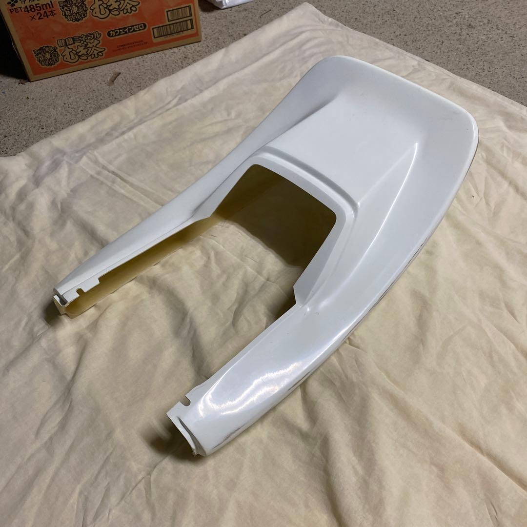 cbx 400 シビコーズ テールカウル 希少 未塗装 wrp - メルカリ