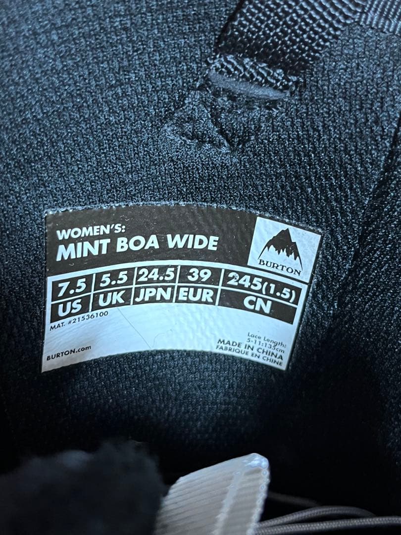 お値下げ中！バートン　MINT BOA WIDE 24.5cm