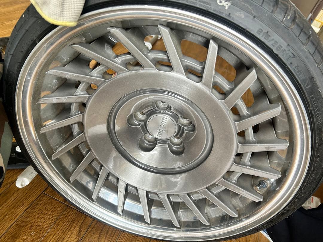 値下げrotiform CBU 18inch 9.5j±0 4本