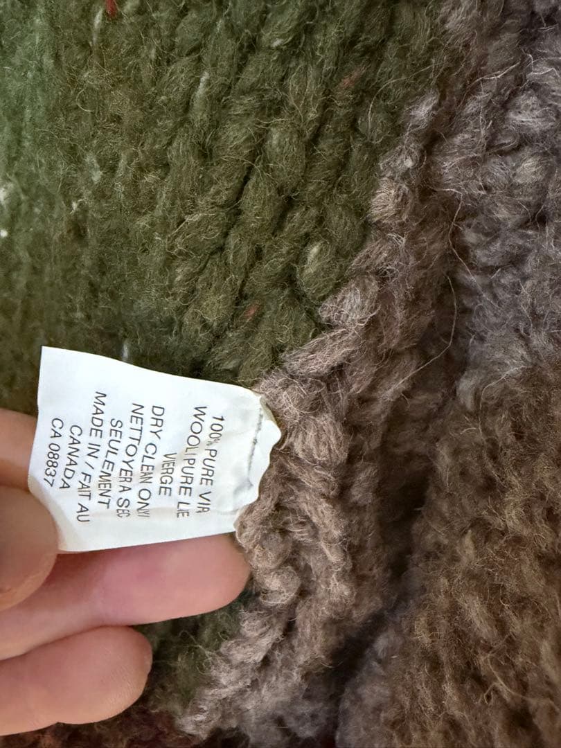 カウチンセーター KANATA ケーブル編みカーディガン ろーぐす - メルカリ