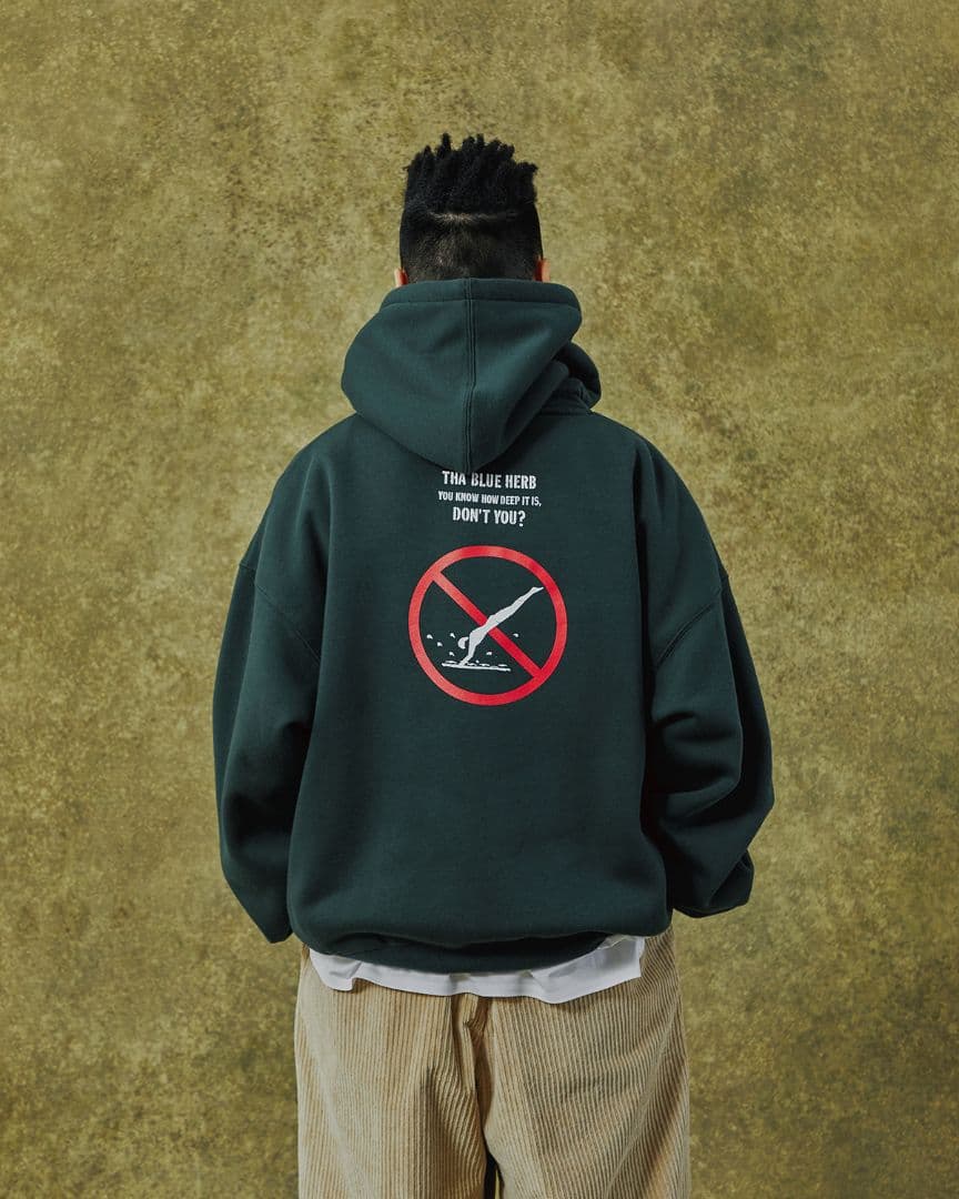 tightbooth✕THA BLUE HERB コラボパーカー - メルカリ