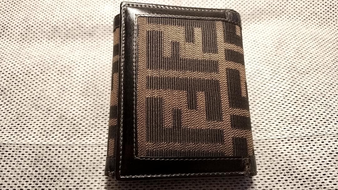 FENDI フェンディ ズッカ柄 三つ折り財布 フェンディ/3つ折り財布/エフイズフェンディ,ズッカ柄/イエロー×ダーク