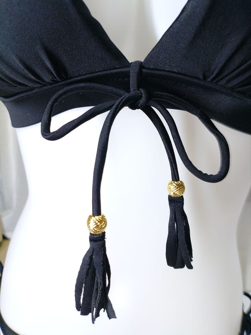 サンアイ Ai ノンワイヤービキニ ブラック Mサイズ 中古 美品 パレオ付き