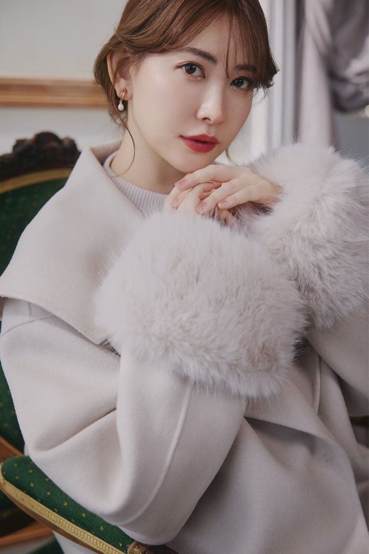 Her lip to Loro Short Rever Coat ecru - メルカリ