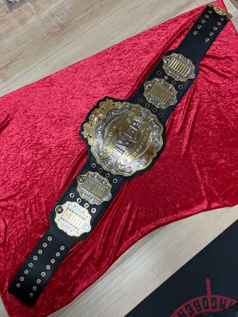 IWGPヘビー級チャンピオンベルトレプリカ正規品 復活新日本プロレス辻