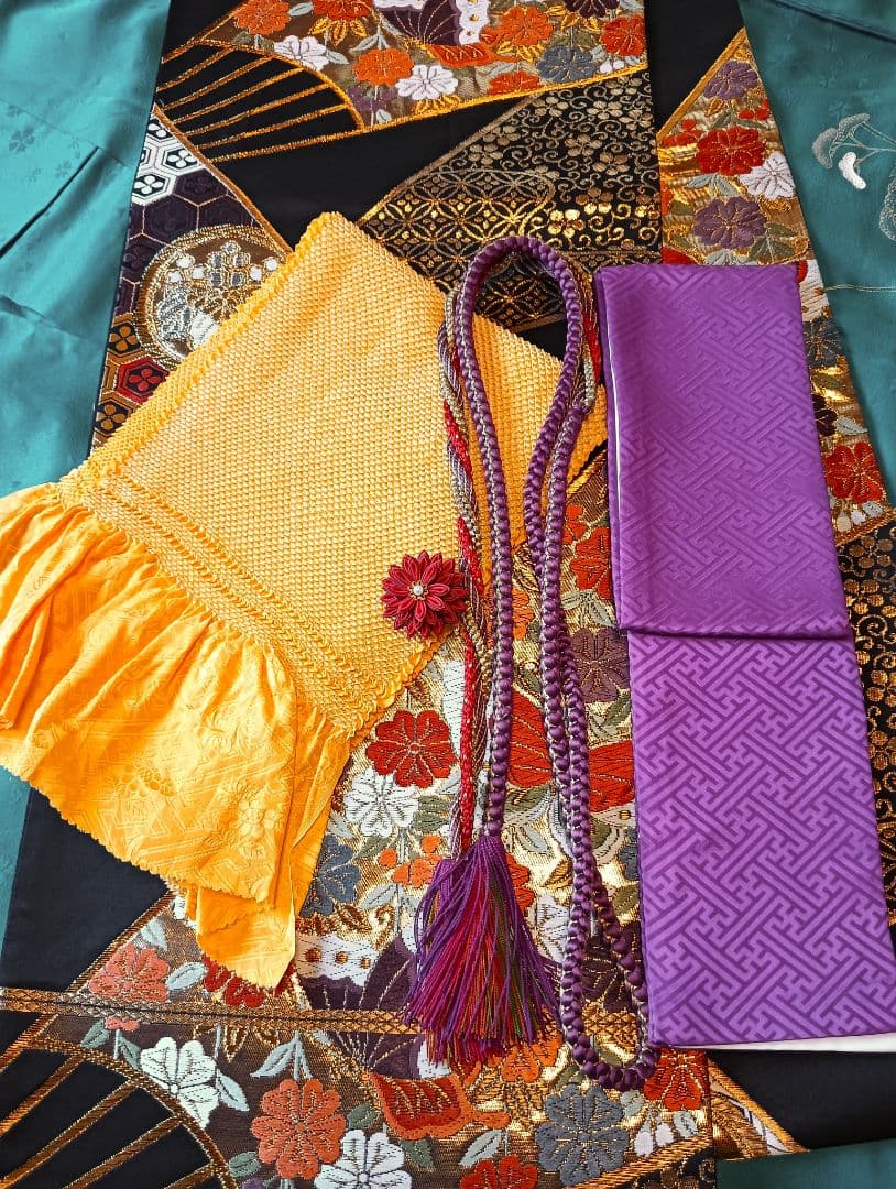 振袖フルセット エメラルドグリーン に金彩花蝶 丈164 裄64.5 - メルカリ