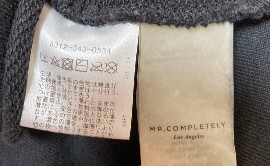 MR.COMPLETELY KATE FOREVER ケイトモス ブラック - メルカリ