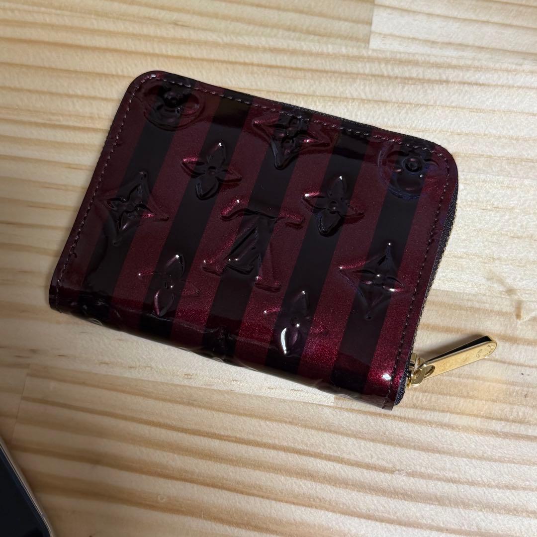 ルイ・ヴィトン◇モノグラムヴェルニ◇ジッピー・コイン パース - メルカリ