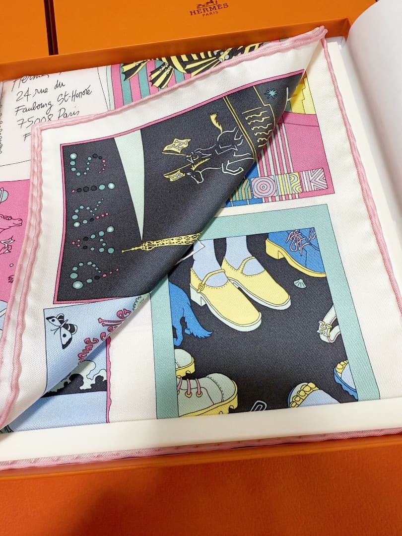 新作　HERMES エルメス　カレ 90 《お気に入りの場所》