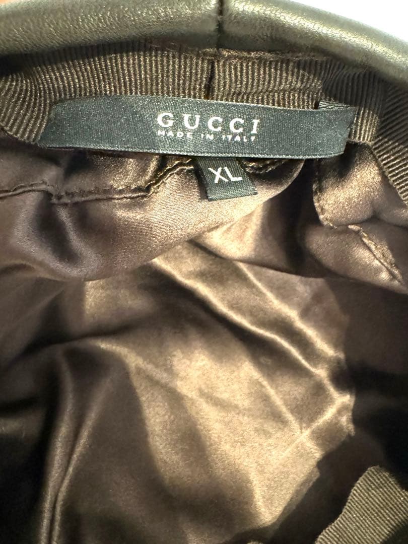 《美品》GUCCI ロゴ柄ベレー帽