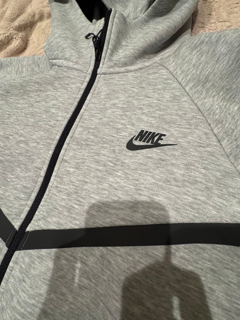 Nike テックフリース ABCマート購入‼️上L下M - メルカリ