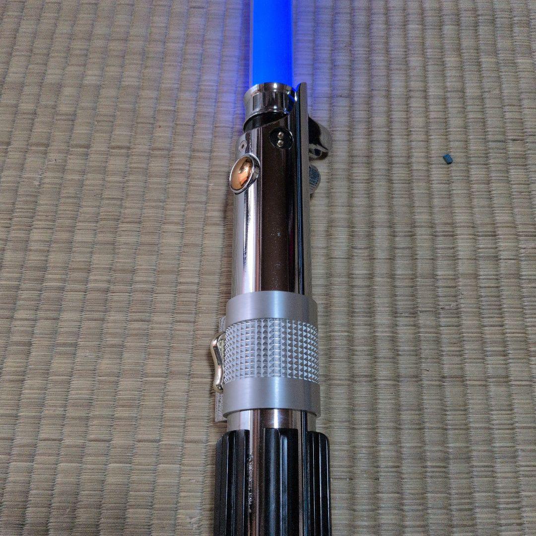 希少」正規品 青 ライトセーバー マスターレプリカ 音＆光可動 - メルカリ