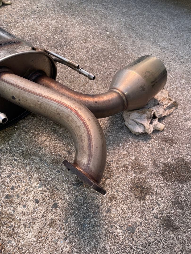 BRZ(ZC6)86(ZN6) フジツボマフラー 空タイコ化(加工) - メルカリ