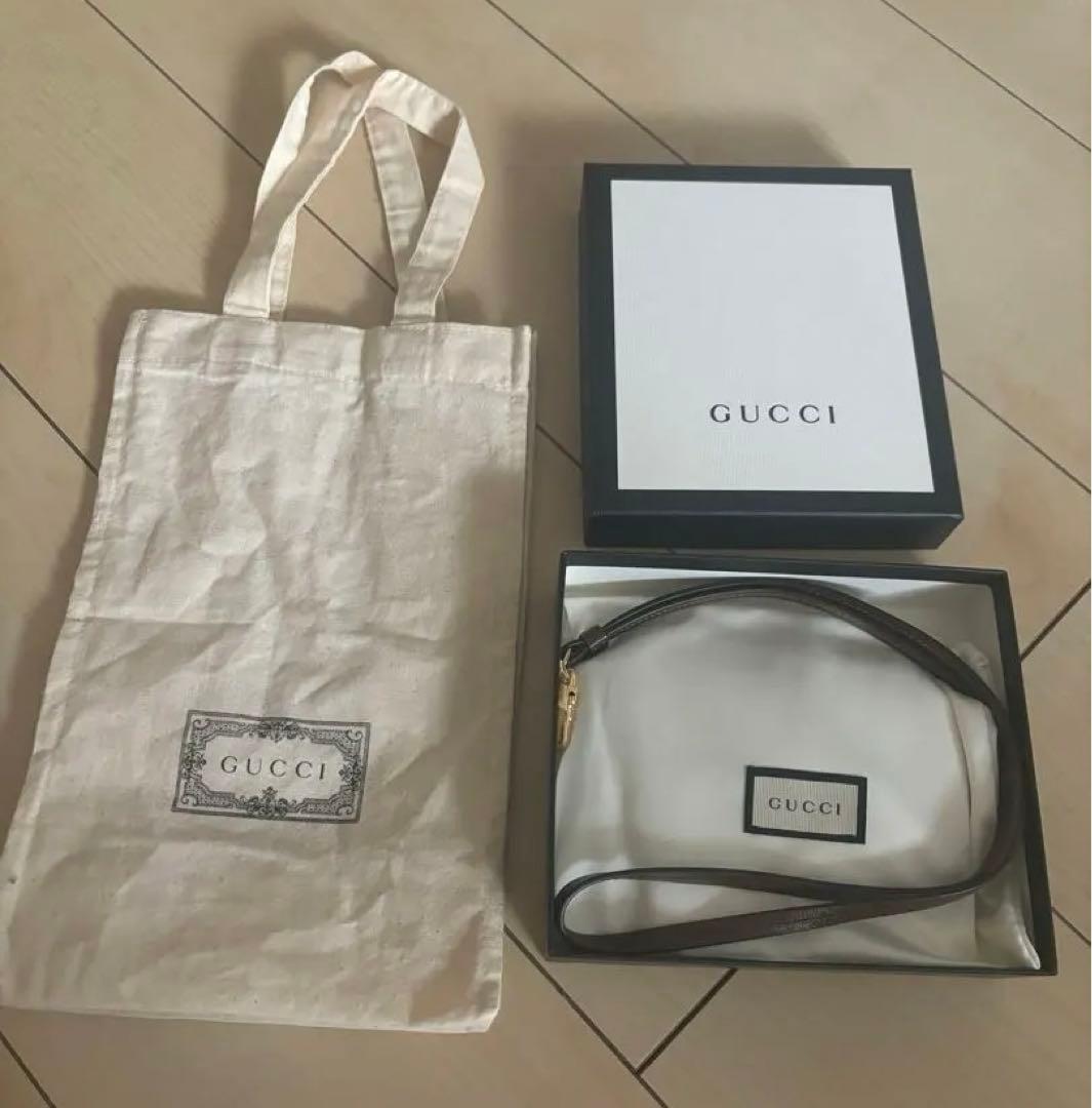 GUCCIパスポートケースGGスプリームキャンバス レザーゴールド金具 箱
