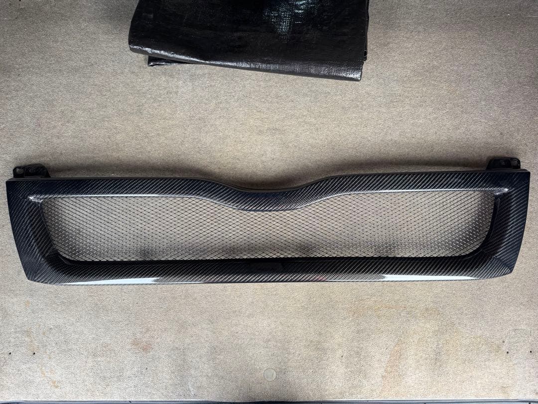 ハイエース3型 エムテクノ カーボンフロントグリル - メルカリ