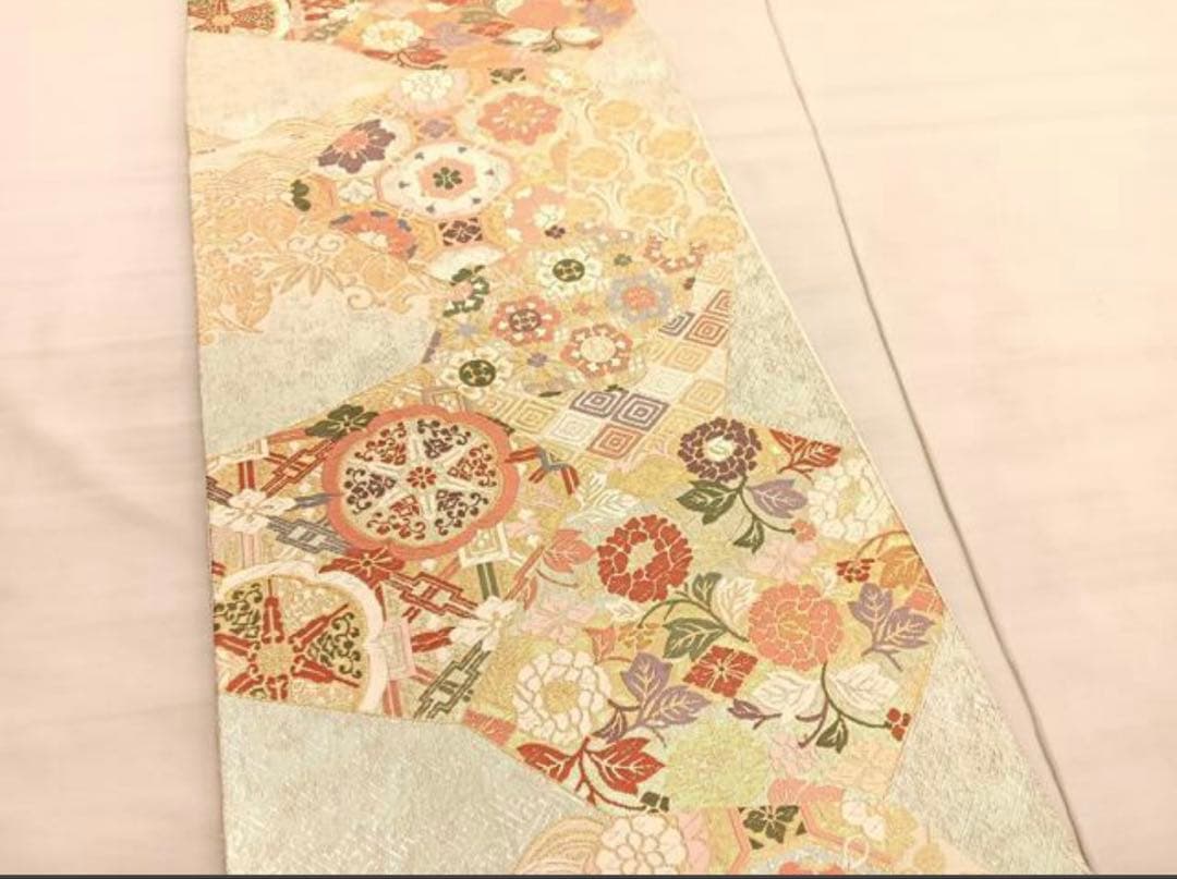 振袖フルセット6点サイズM〜L駒刺繍 御所車花文 暈し