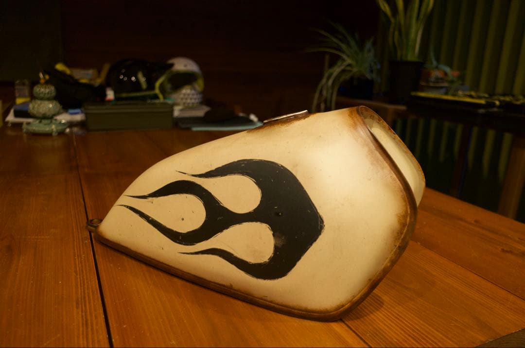 おっくんさんのタンク ONE-TANKBasic-WHITE – なかやまきんに君.com