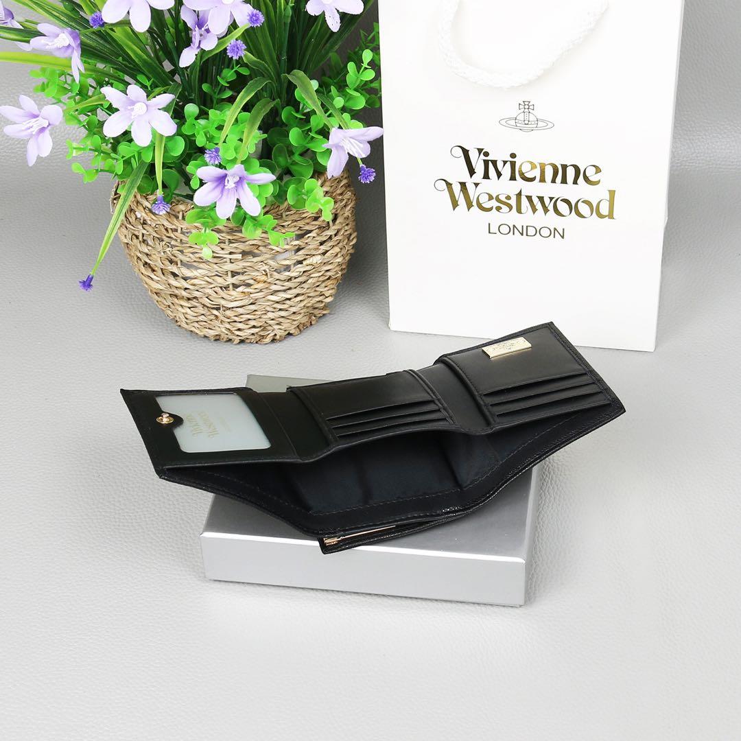 Vivienne Westwood ヴィヴィアン ブラック三つ折り財布 金マーク