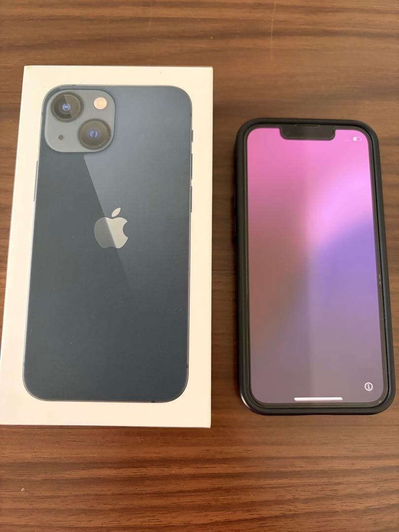 Apple iPhone 13 miniミッドナイト 本体 充電ケーブル付き Amazon | 【整備済み品】 Apple iPhone 13 mini 128GB ミッドナイト