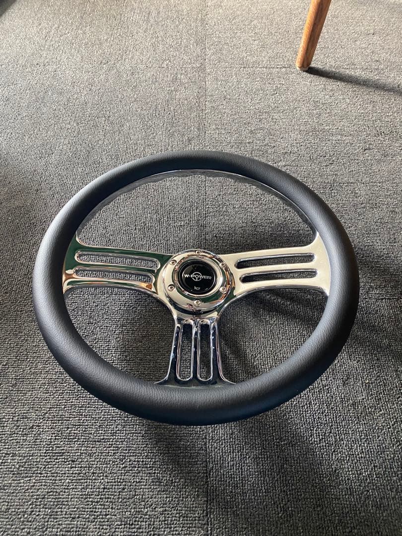 ハイエース　カスタムステアリング ハイエース 200系 4型-8型 2013(H25).12〜2026(R8).1 ステアリング