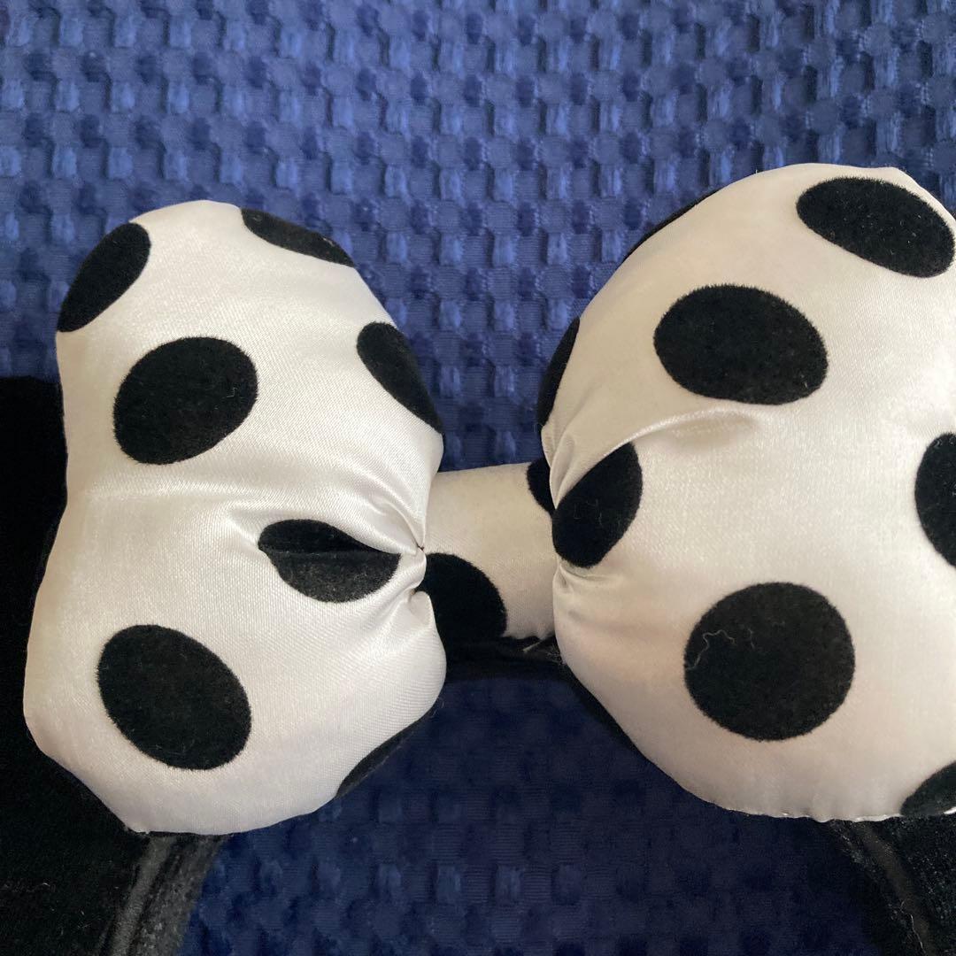 海外ディズニーカチューシャ 白黒ドット - メルカリ