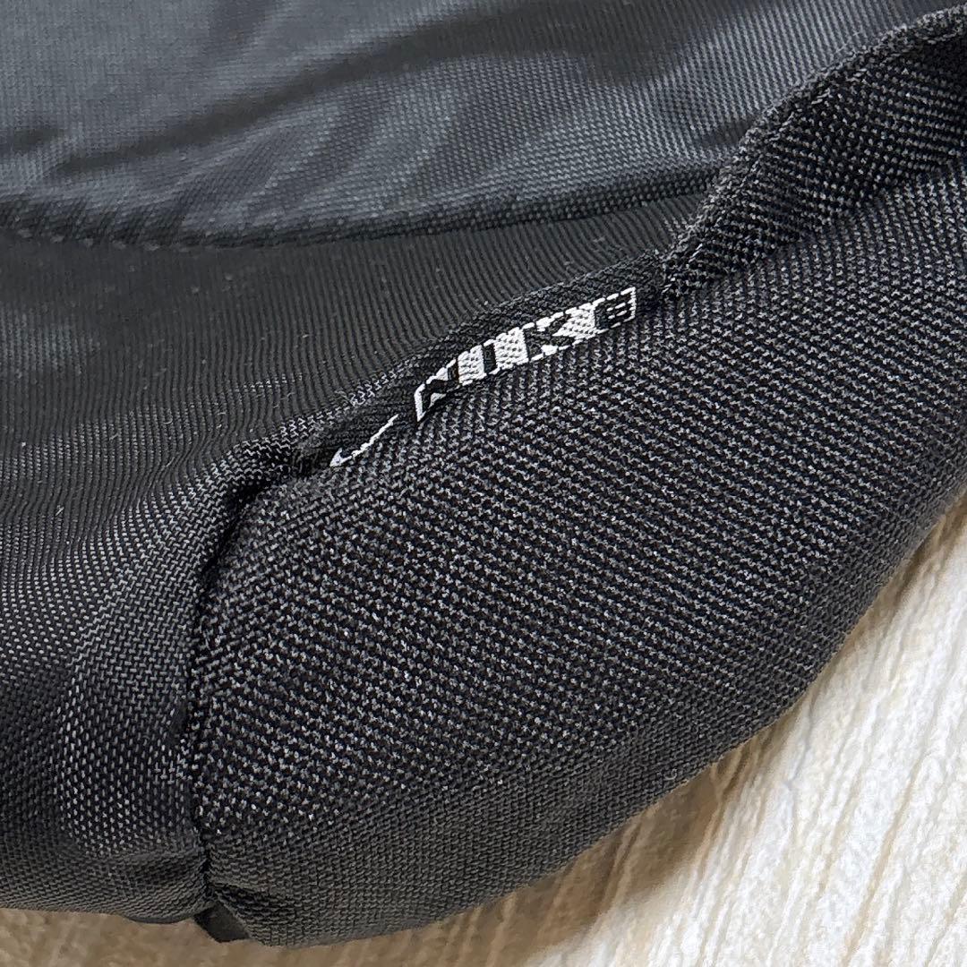 NIKE ナイキ ショルダーバッグ メッセンジャーバッグ 00s 黒 Y2K